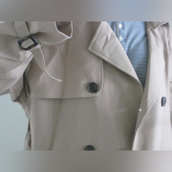 Korean Beige Belted Trench Coat with Adjustable Buckles on Sleeve - Picture 6 of 10